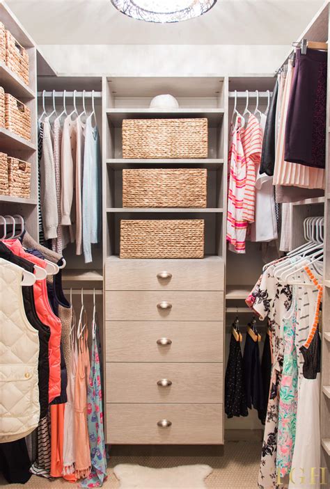 'closet' Search .